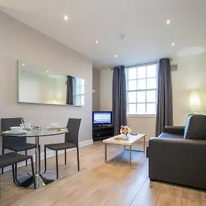 https://temple-bar-wellington-quay-apartments.dublin-hotelsweb.com